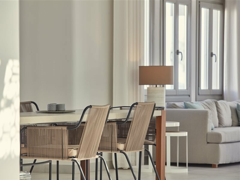 Фото Aqua Blue Hotel