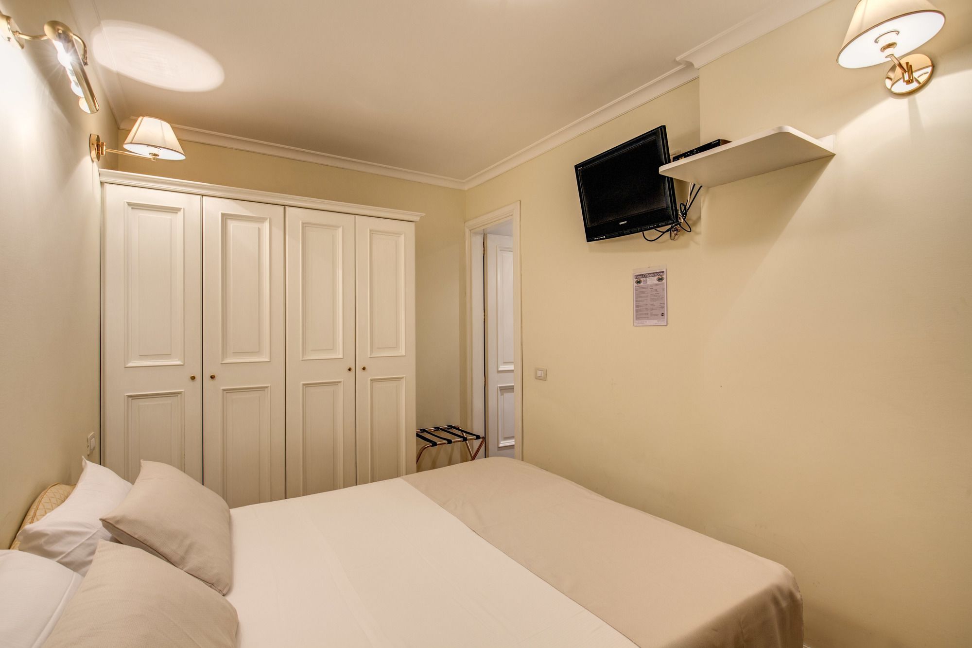 Фото Flann O'Brien Rooms