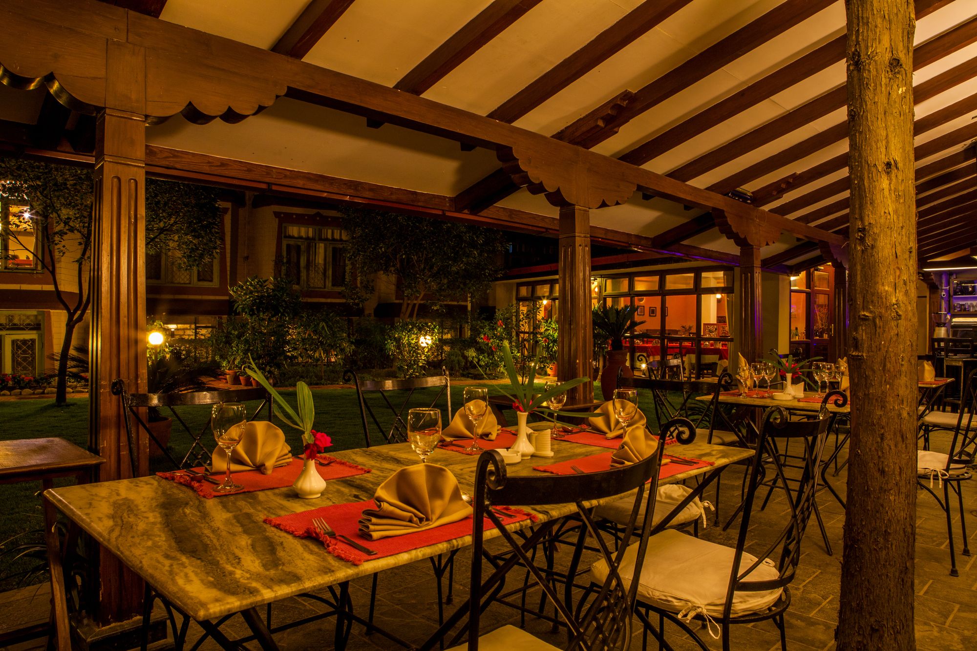 Фото Shambaling Boutique Hotel