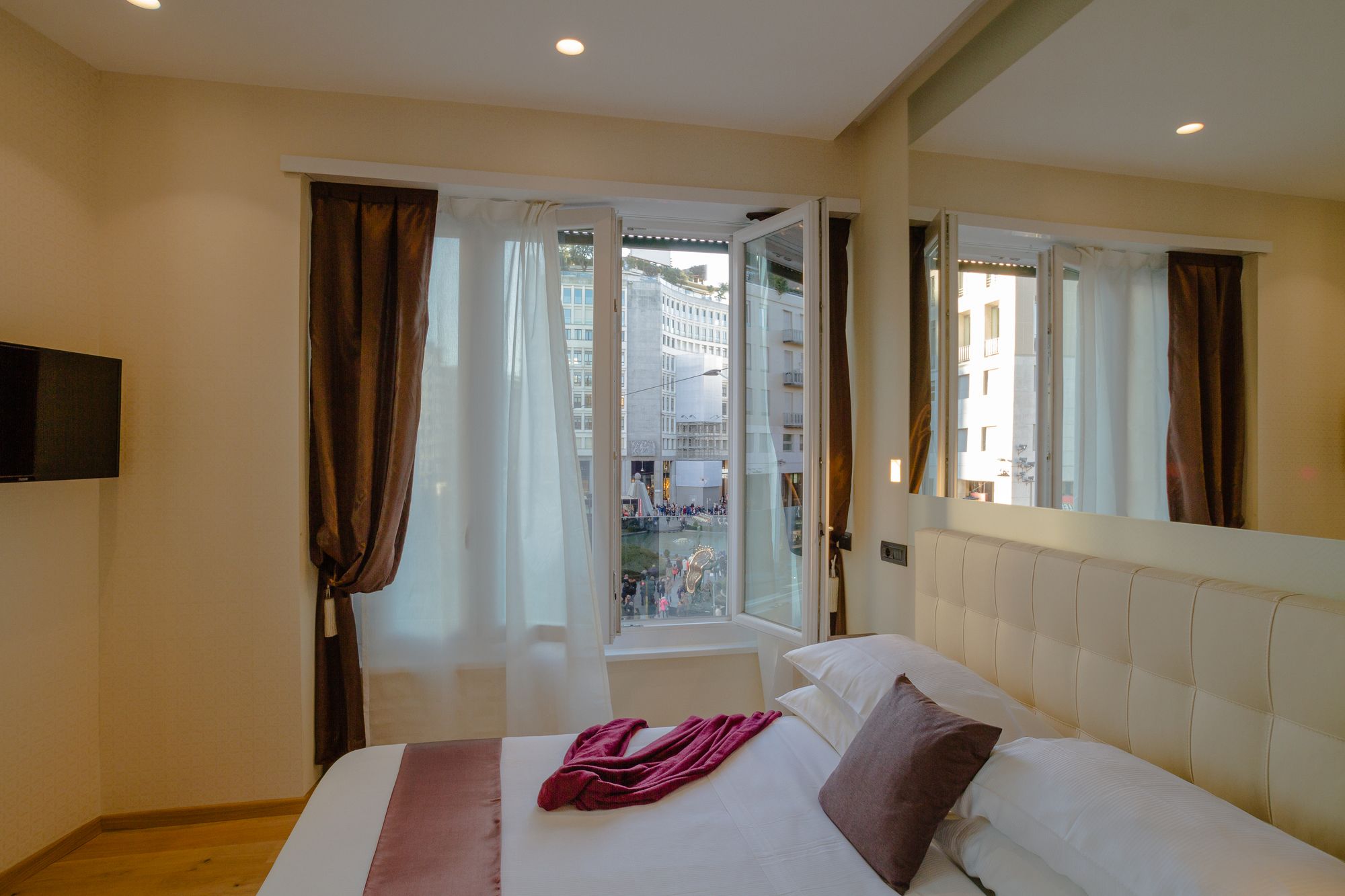 Фото Aiello Rooms - San Babila