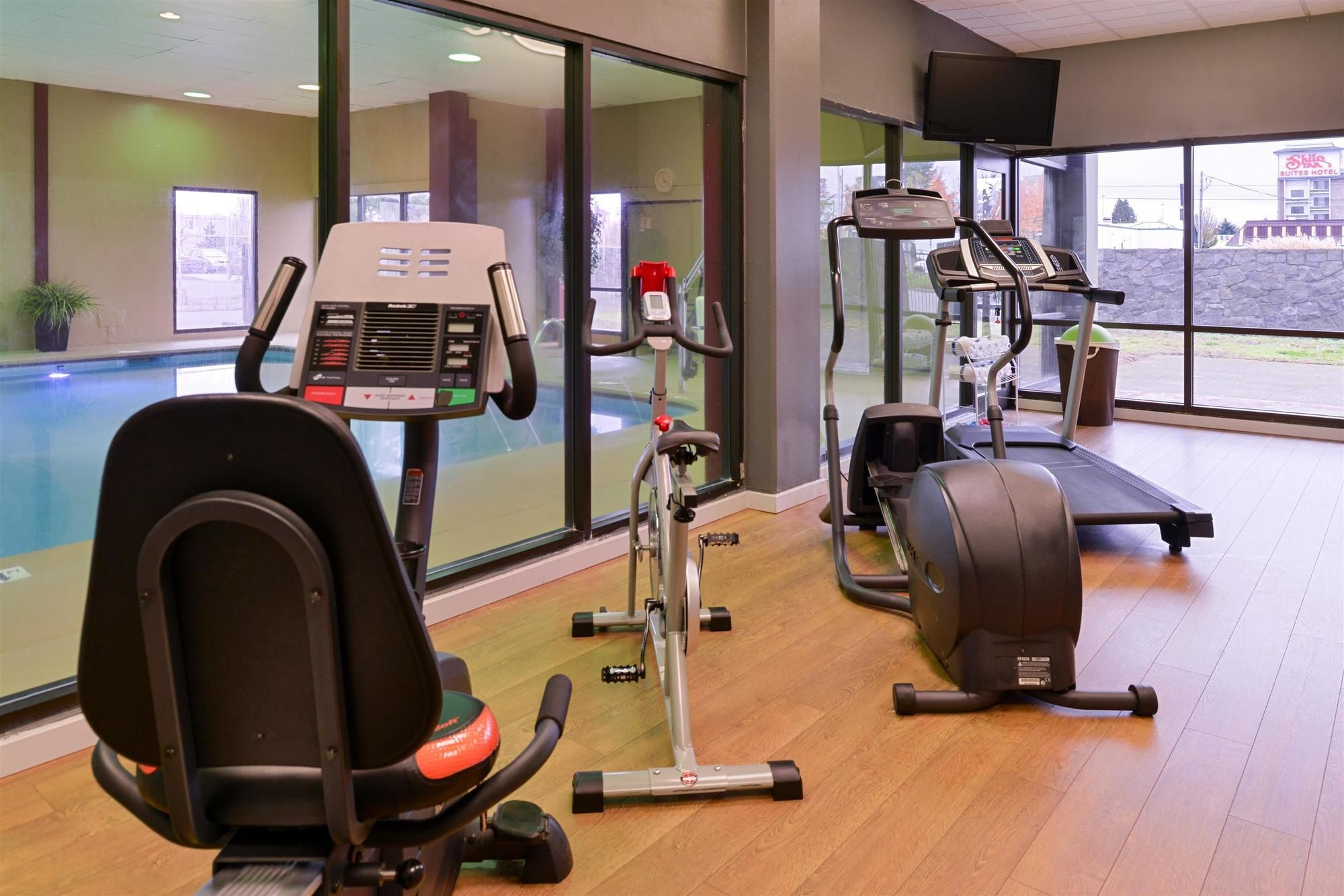 Фото Holiday Inn Salem, an Ihg Hotel