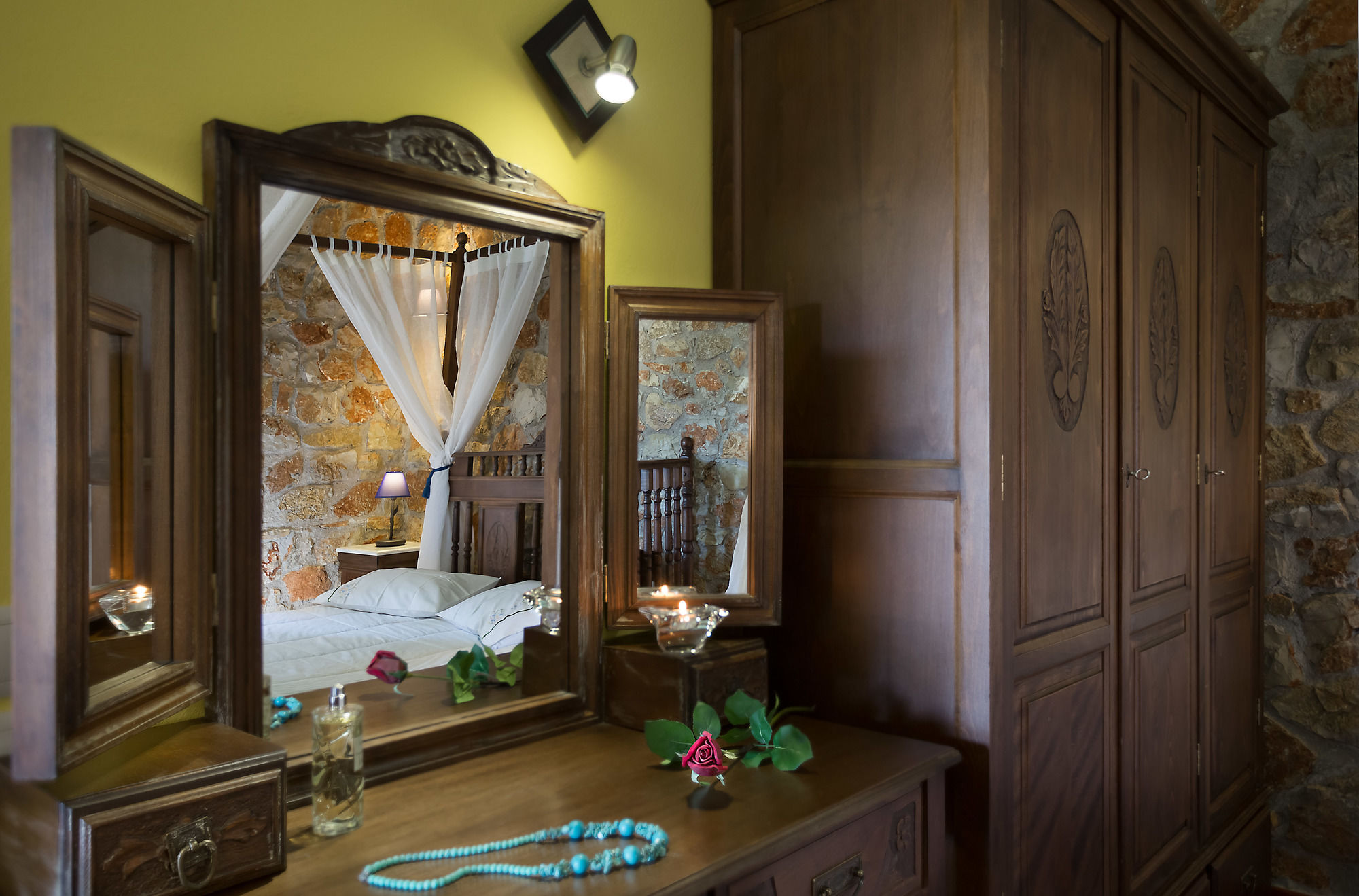 Фото Klymeni Traditional Homes