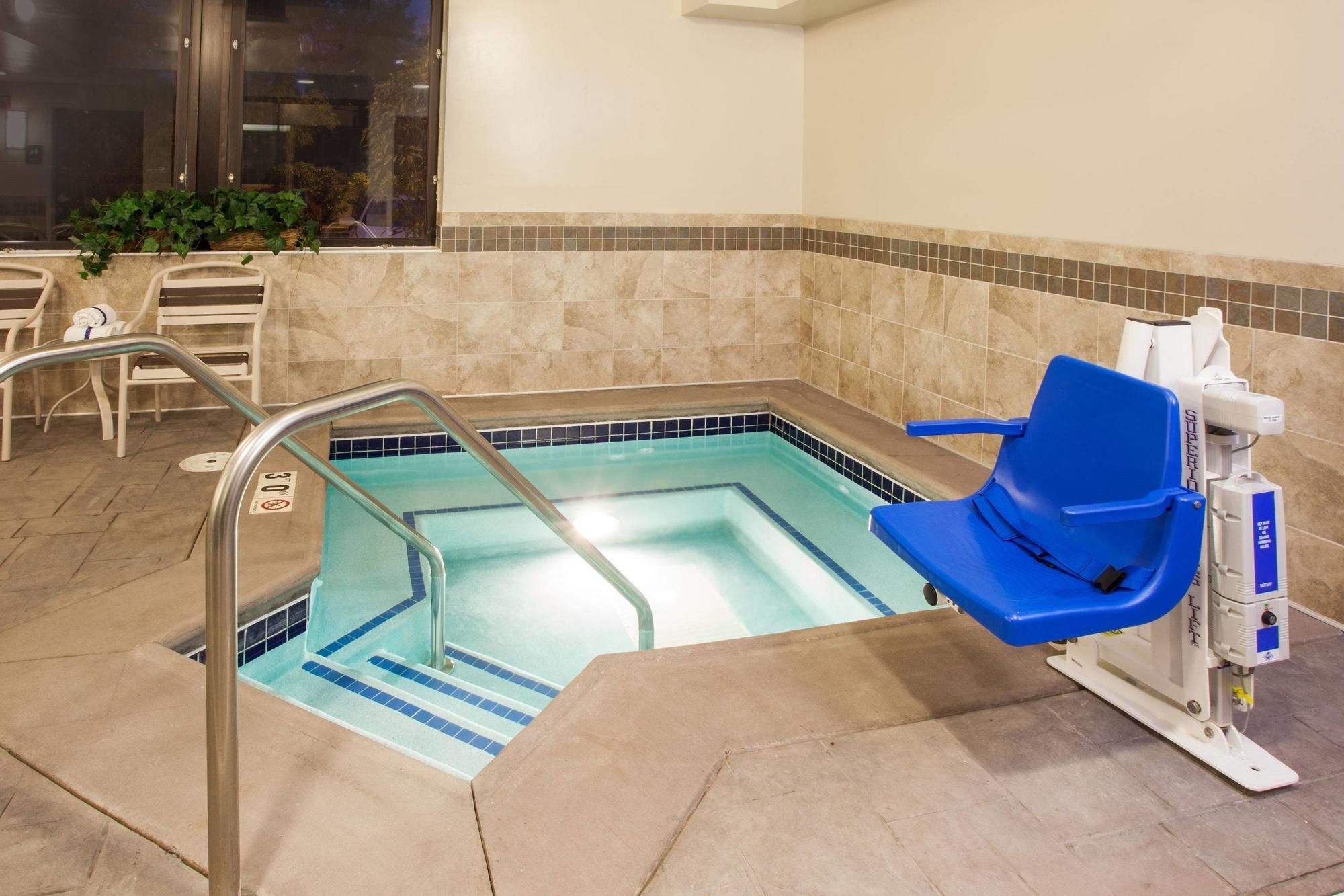 Фото Comfort Inn Chicago Schaumburg - O'Hare Airport