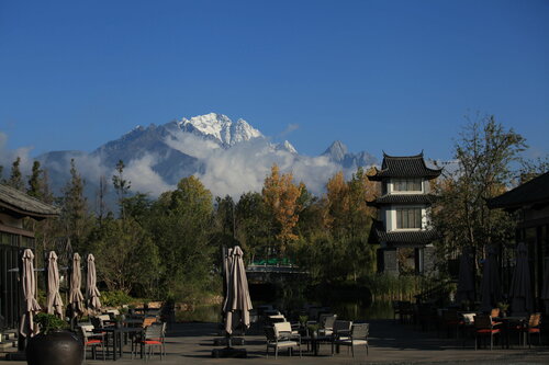 Внешний вид отеля Pullman Lijiang Resort & SPA в Лицзяне, фото 3