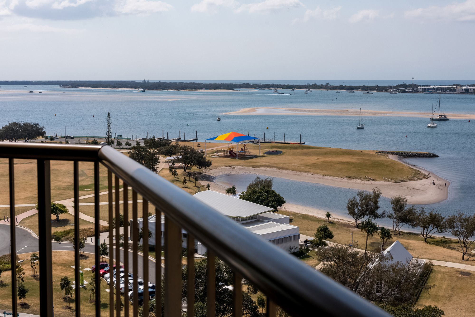 Фото Palmerston Tower Holiday Apartments