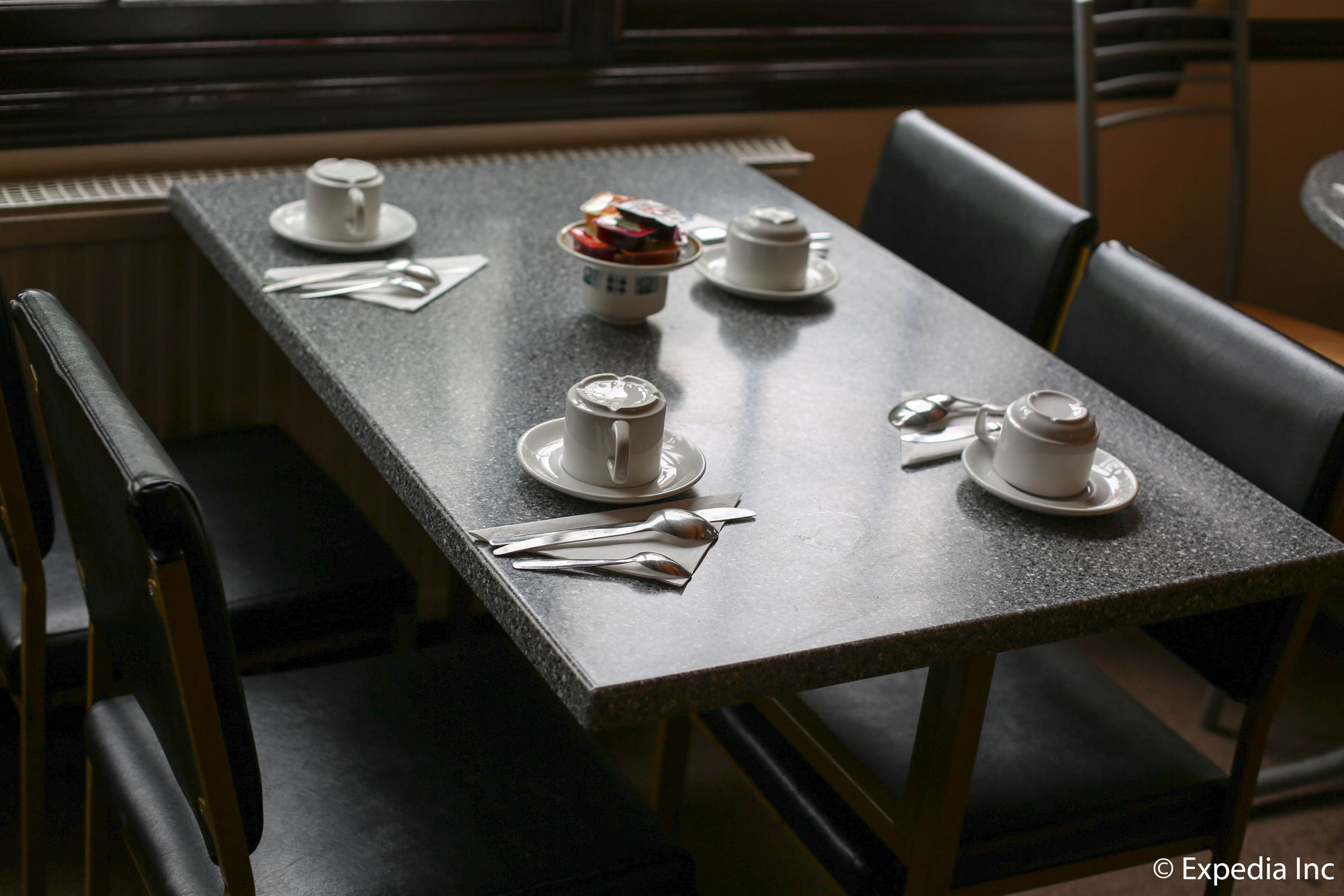 Фото Swinton Hotel