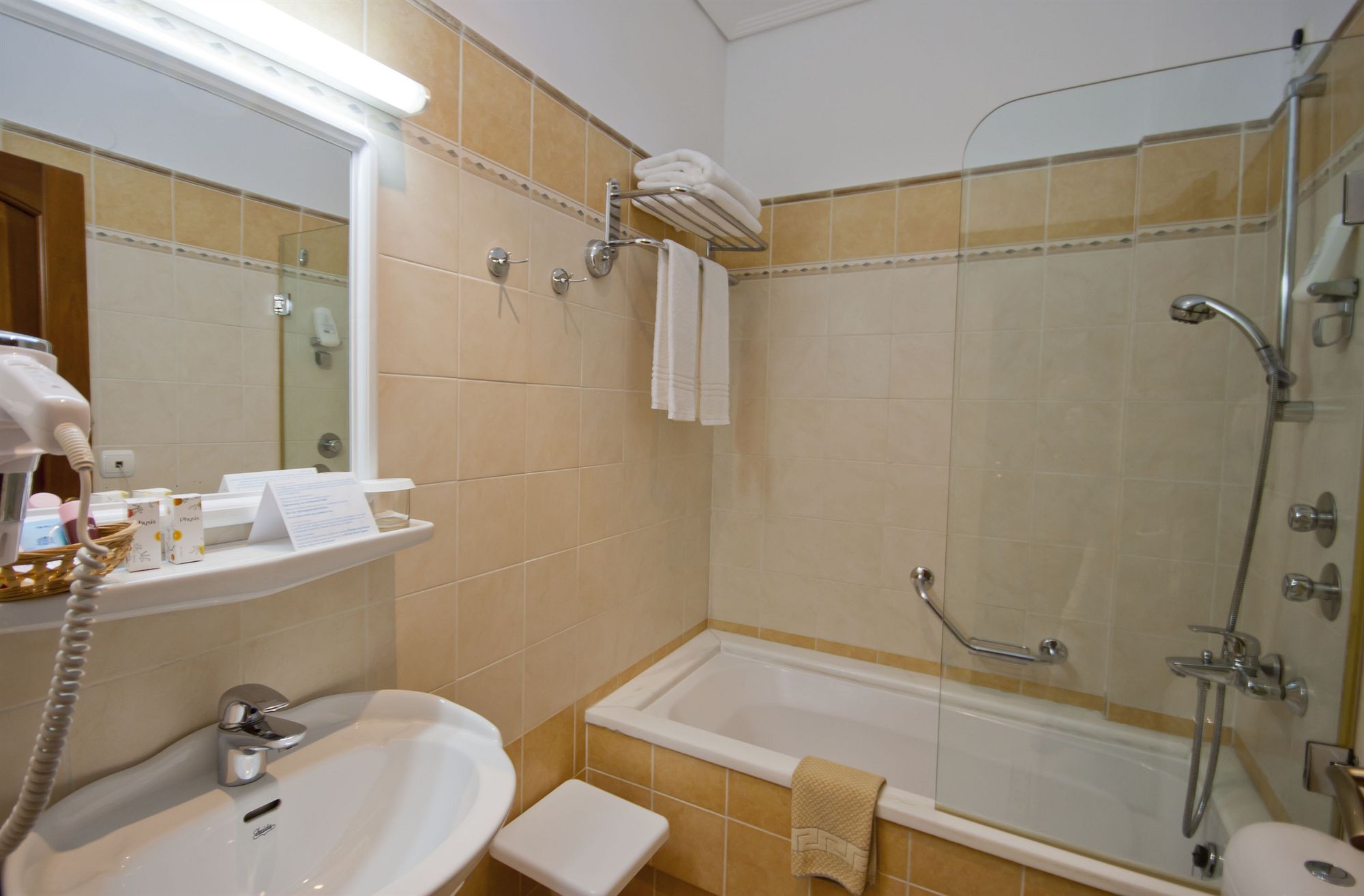 Фото Mykonos Adonis Hotel