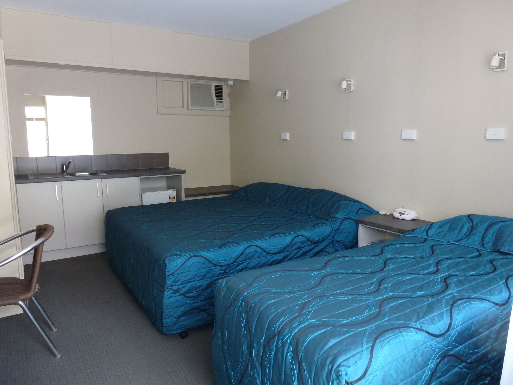 Фото Astor Hotel Motel