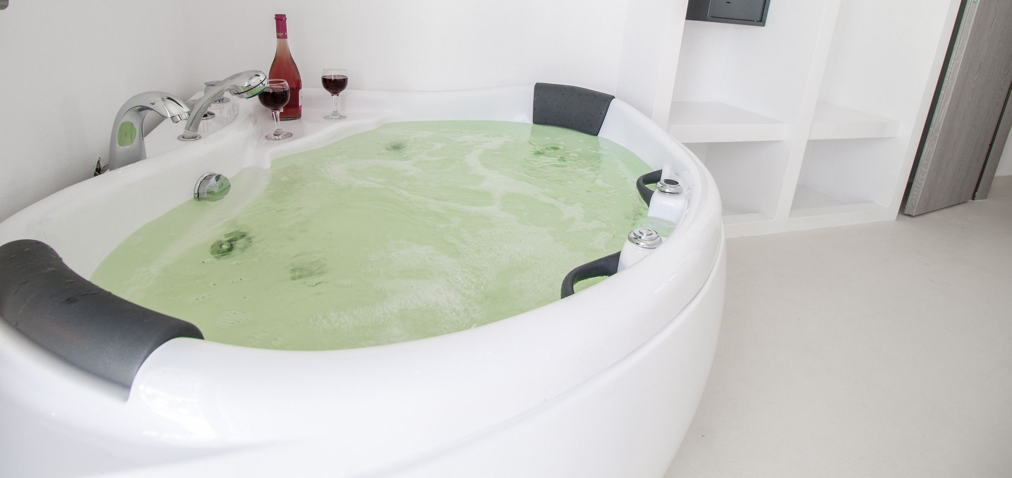 Фото Colosseo Studios & Apartments