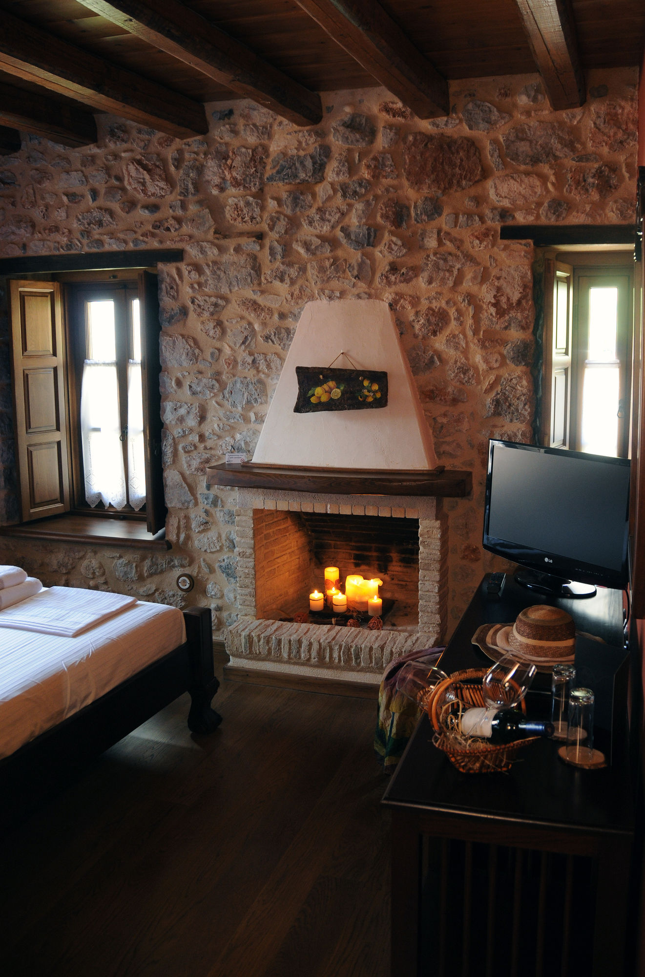 Фото Hatzipanayiotis