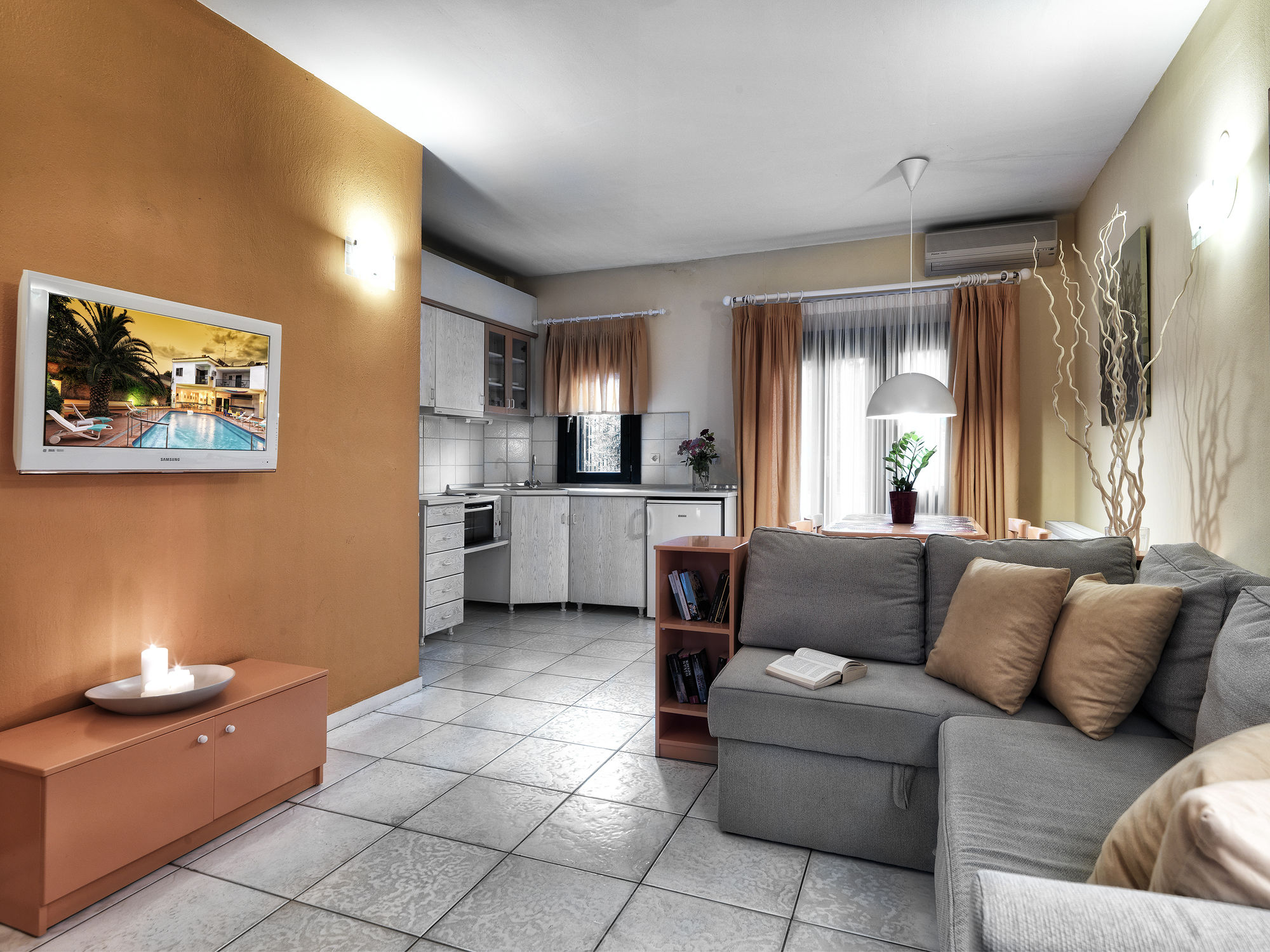 Фото Elia Apartments