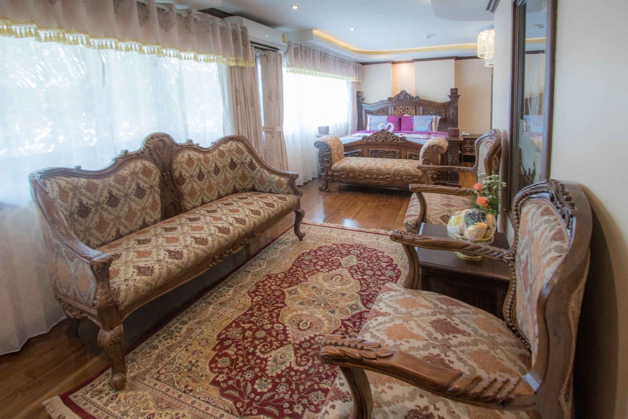 Фото Thanyawintra Boutique & SPA