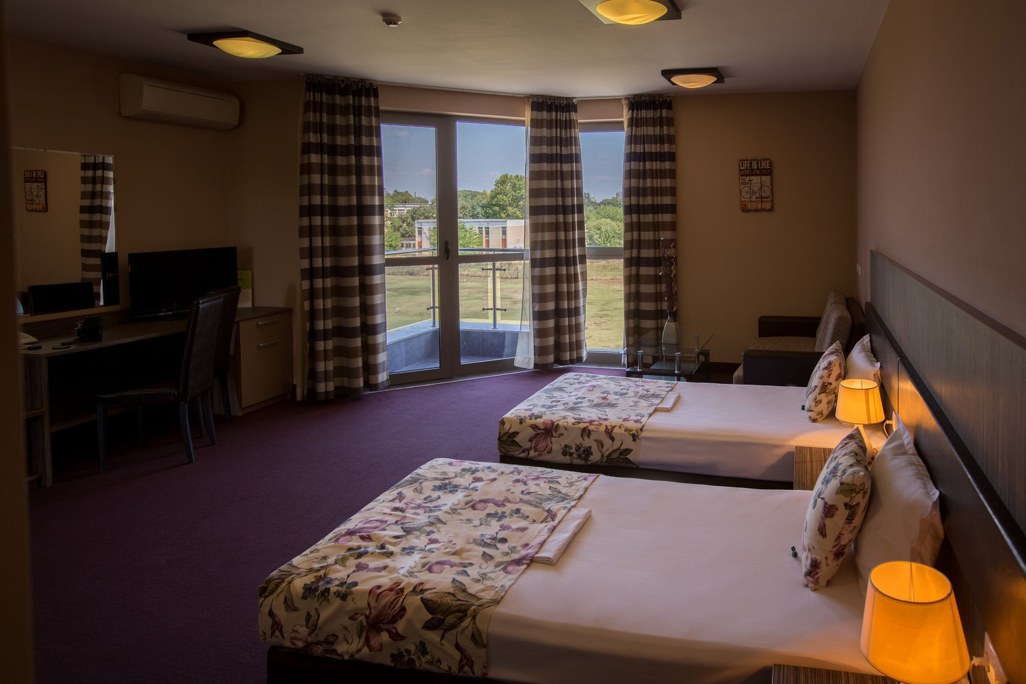 Фото Plaza Hotel