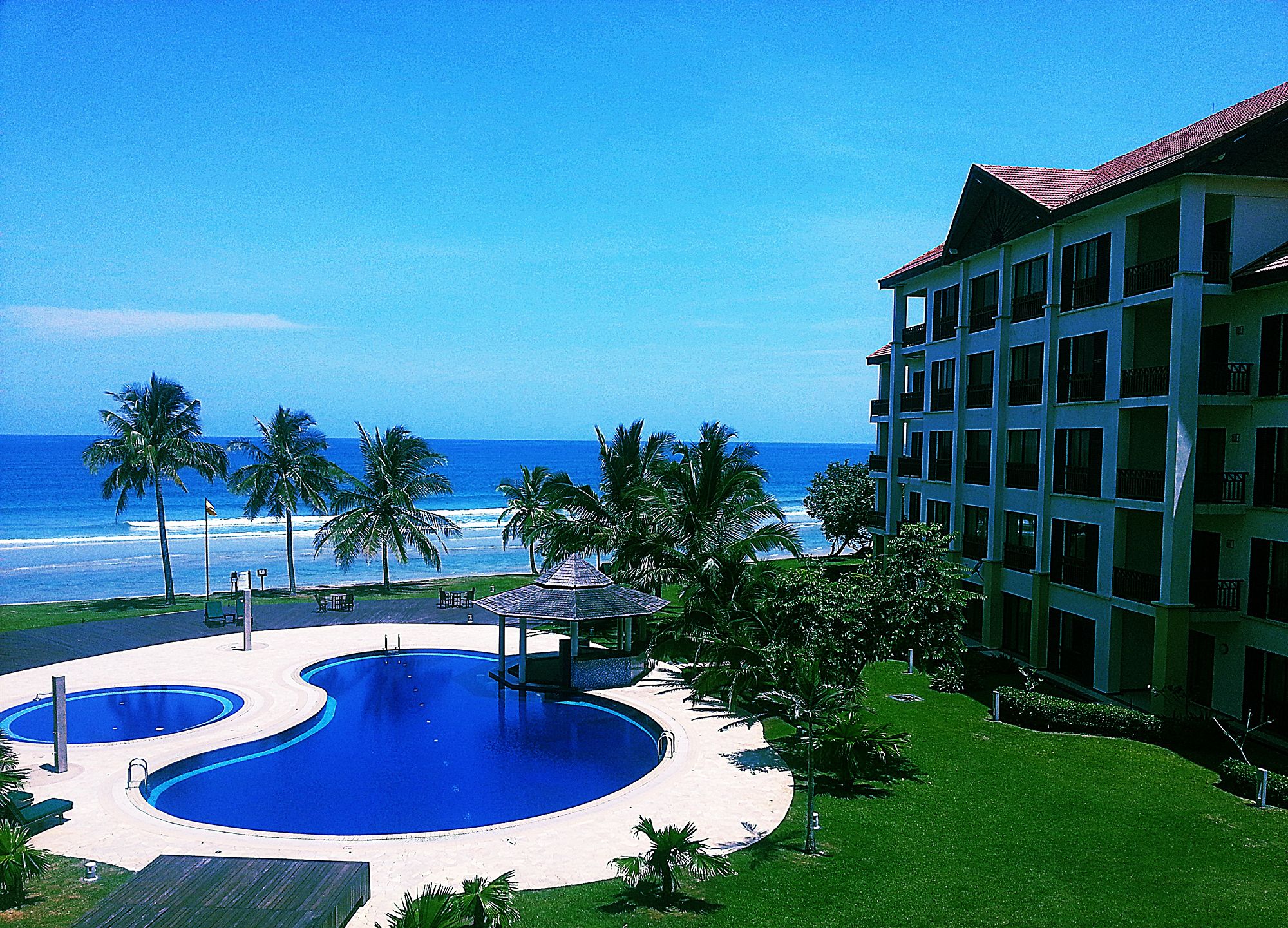 Фото Borneo Beach Villa & Suite