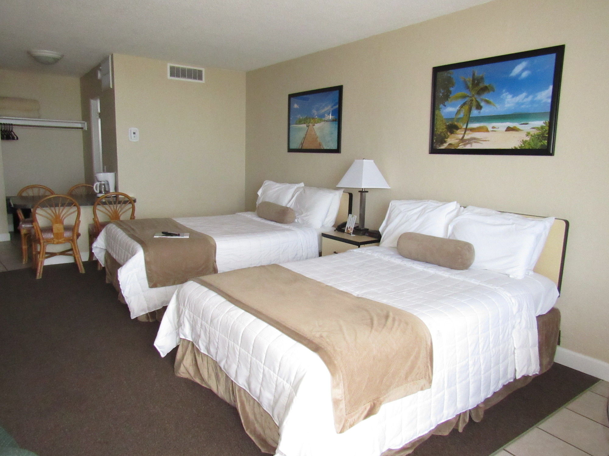 Фото Cove Motel Oceanfront