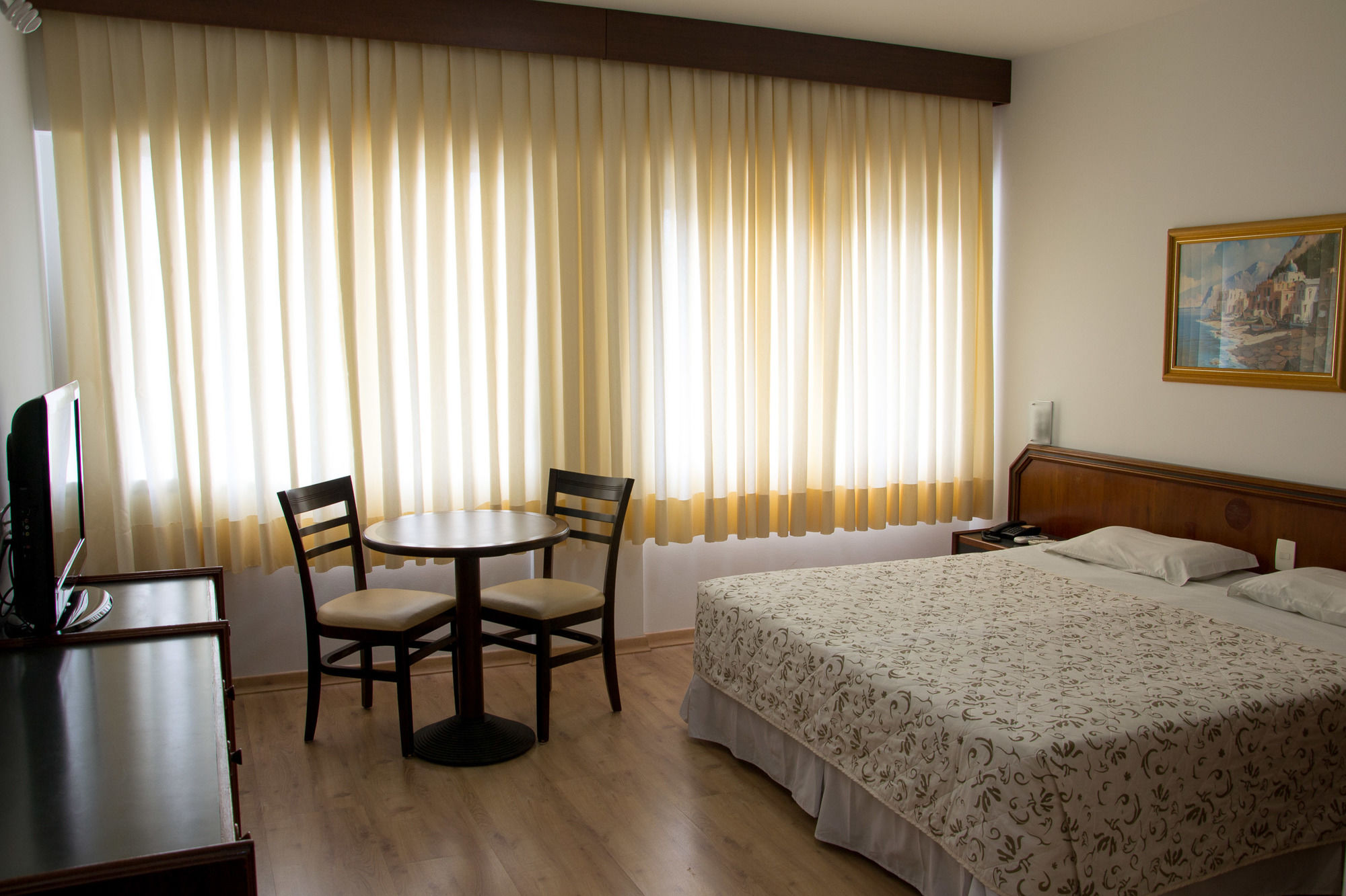 Фото Hotel Evora by Rede Sagres