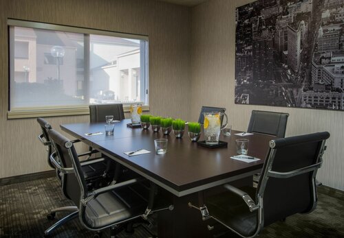 Гостиница Courtyard by Marriott Addison Midway в Аддисоне