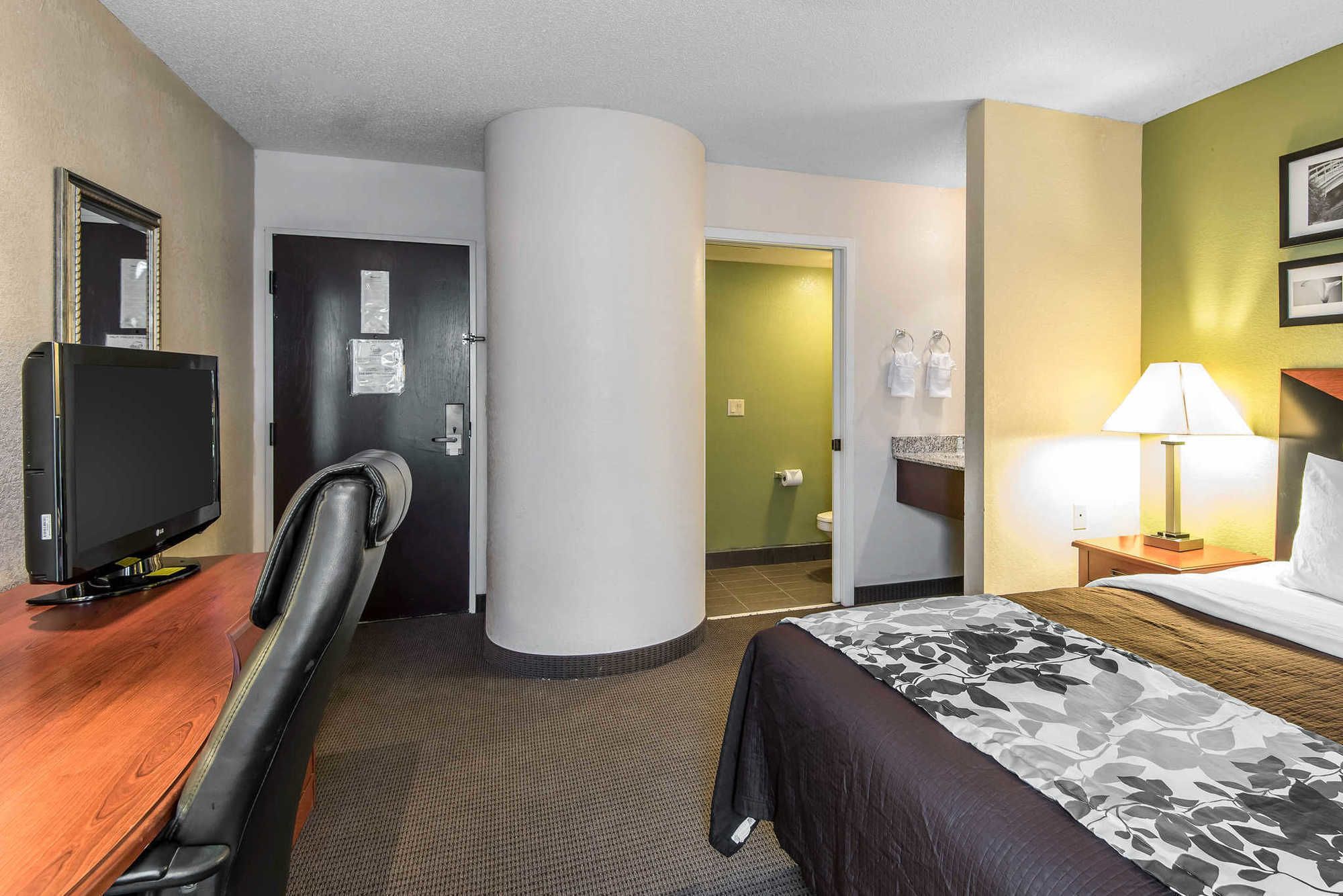 Фото Sleep Inn Kansas City International Airport