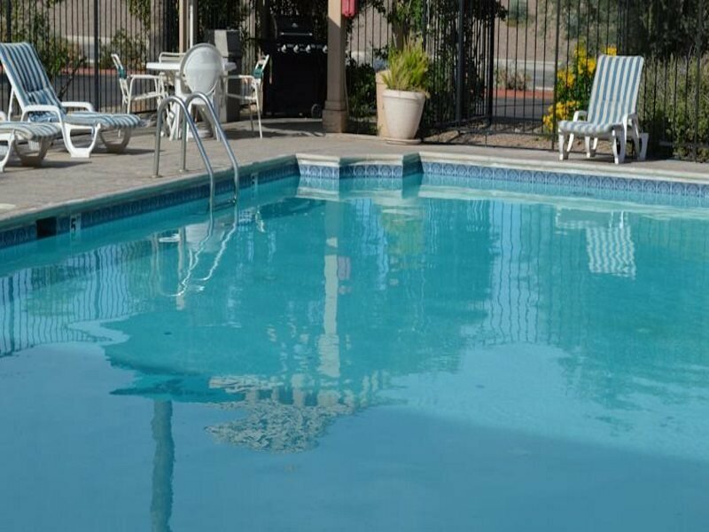 Фото Days Inn Tucson City Center