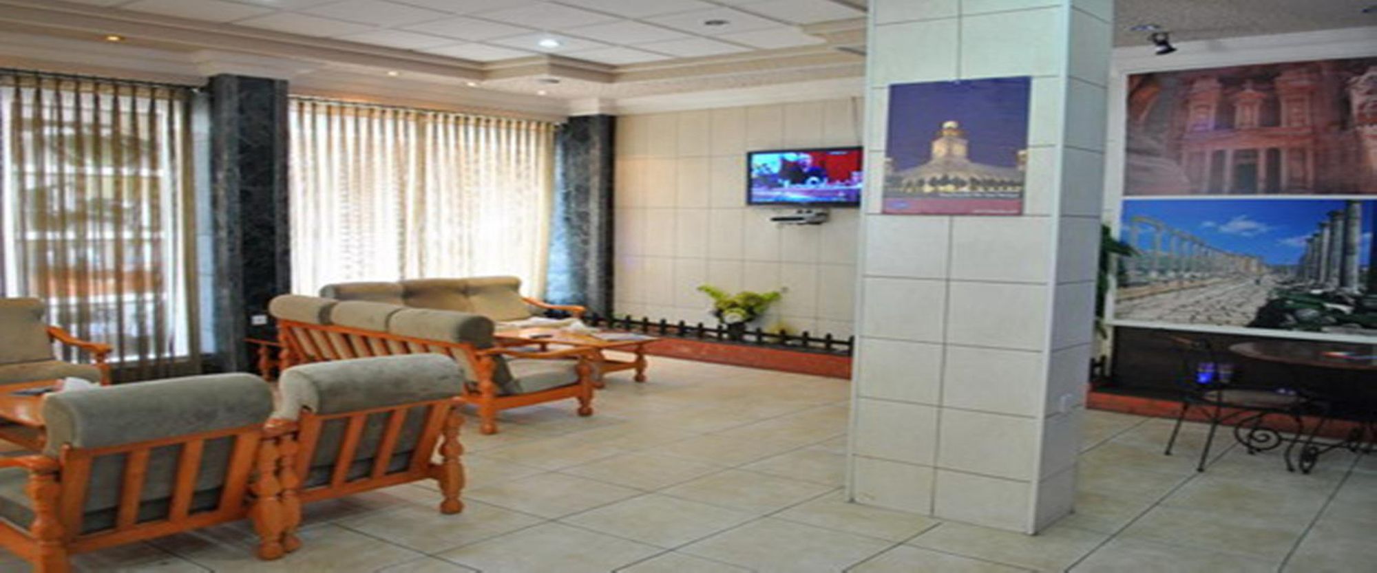 Фото Al Saleh Hotel