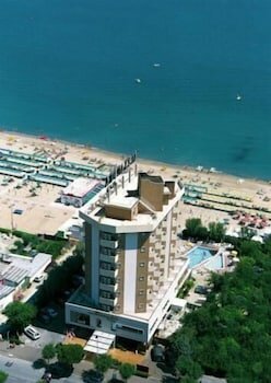 Фото Alexandra Plaza