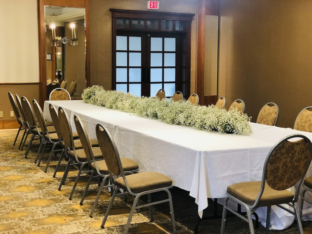 Фото Hotel Executive Suites