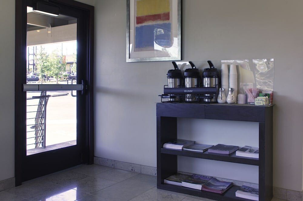 Фото Aladdin Inn & Suites