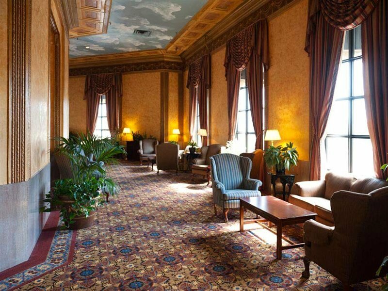 Фото Crowne Plaza Niagara Falls Fallsview