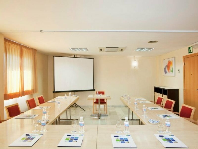 Фото Holiday Inn Express Madrid Rivas by IHG