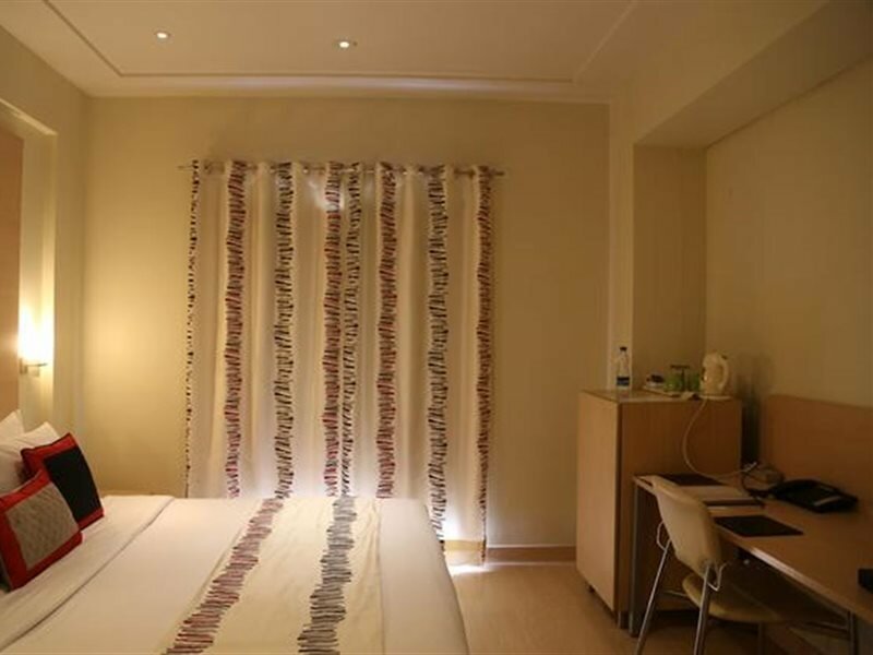 Фото Avalon Courtyard