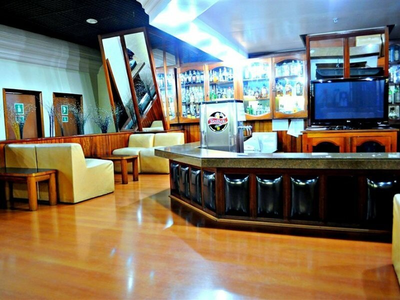 Фото Taj Mahal Continental Hotel