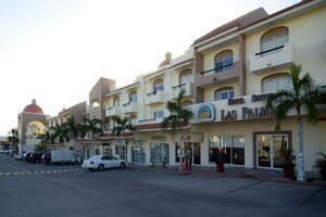 Гостиница Hotel & Suites Las Palmas