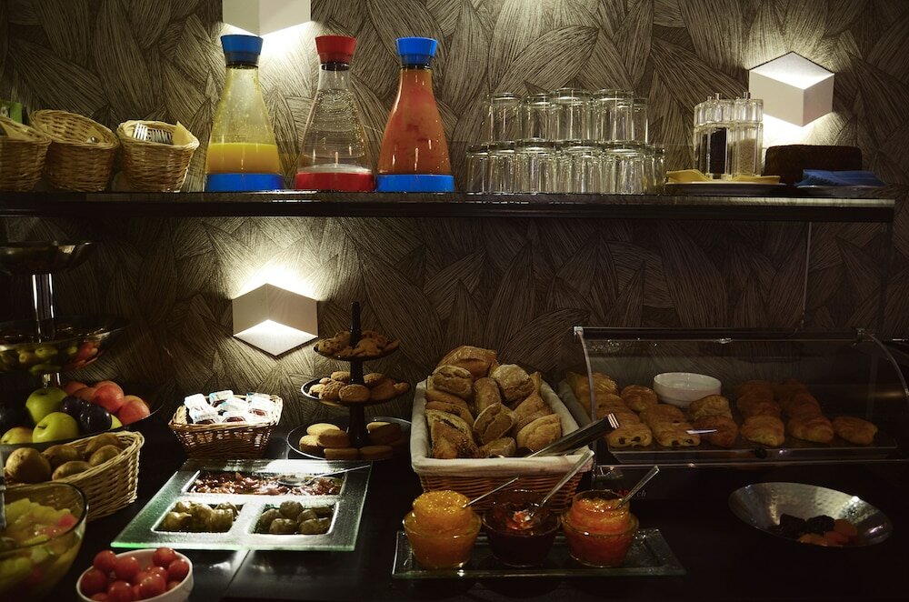 Фото Hotel Helussi