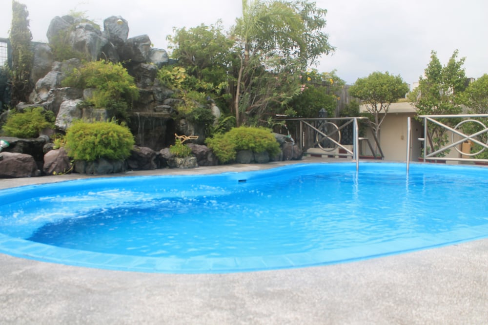 Фото Hotel Benilde Maison De La Salle