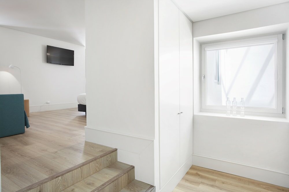 Фото Lisbon Serviced Apartments - Ascensor da Bica