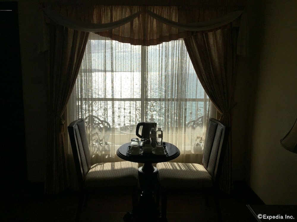 Фото Bohol Tropics Resort