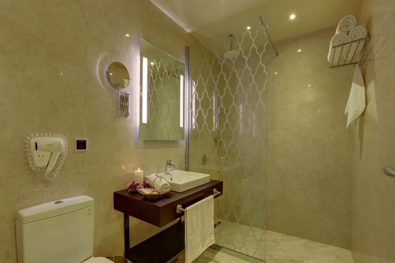 Фото Tehran Grand Hotel