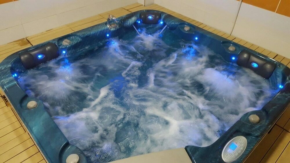 Фото Hocine Hotel Constantine