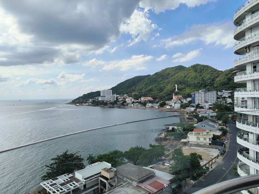 Фото Oyster Bay Hotel Vung Tau
