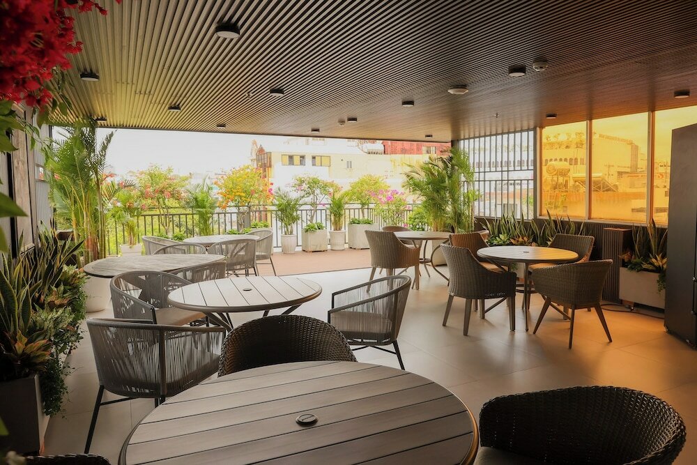 Фото Lanura Saigon Boutique Hotel