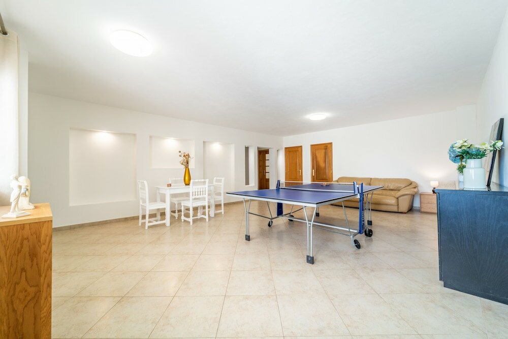 Фото Villa Lemos by HelloVacations