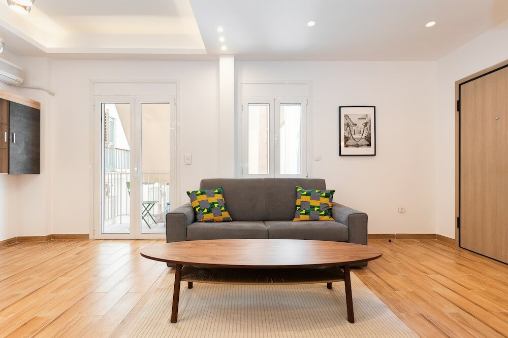 Фото Modern Apartment-short walk to Acropolis