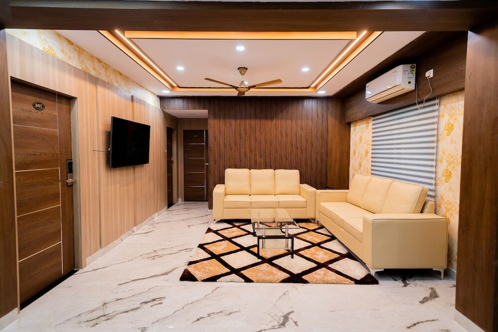 Фото Fabhotel Brk Iconic Residency