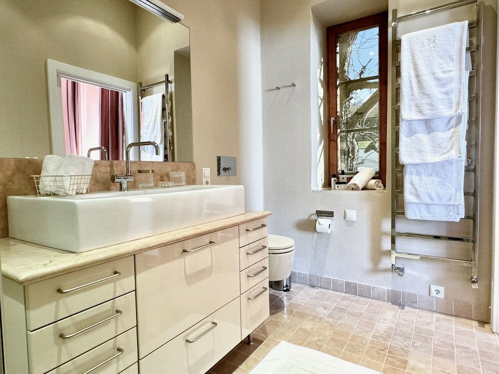 Фото Turm Kaps Luxury Home by Belle Stay