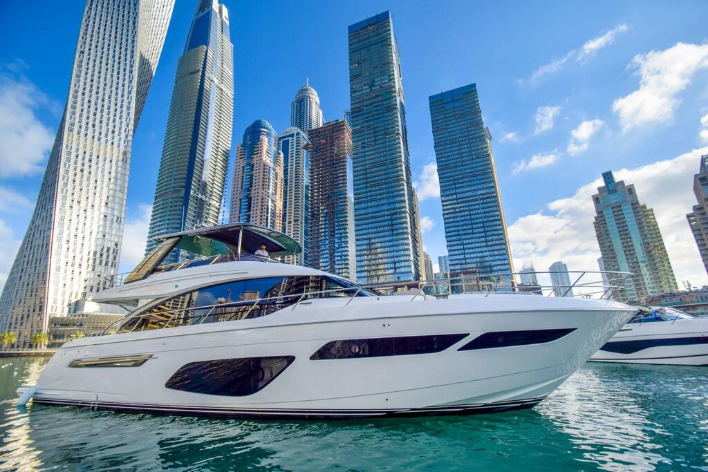 Boats, motor boats, yachts Princess Yachts Gulf, Dubai, photo