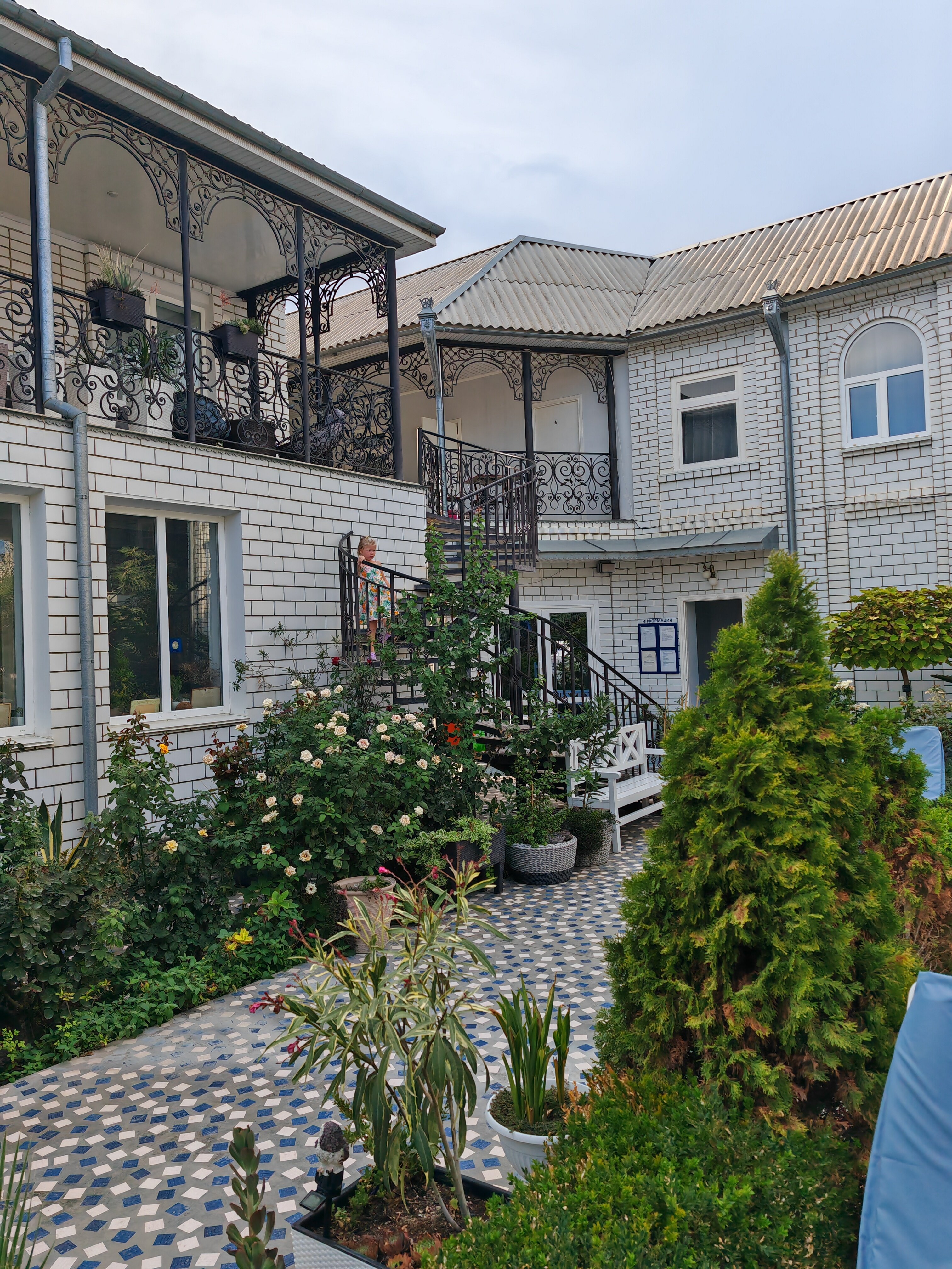 Фото Азария