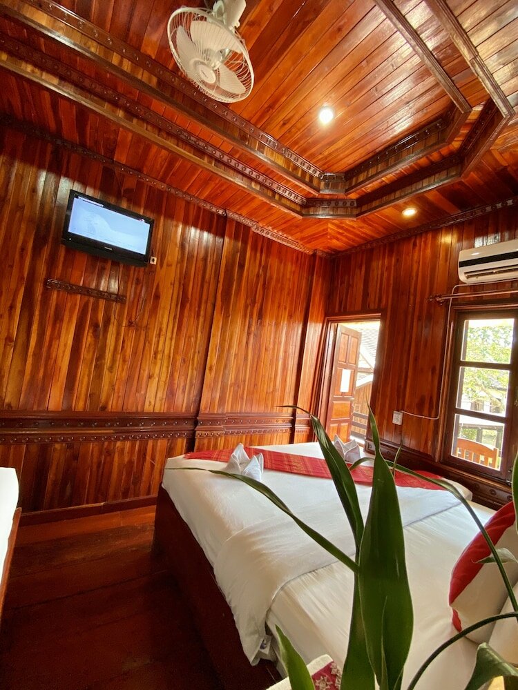 Фото Soutikone 1 Guesthouse