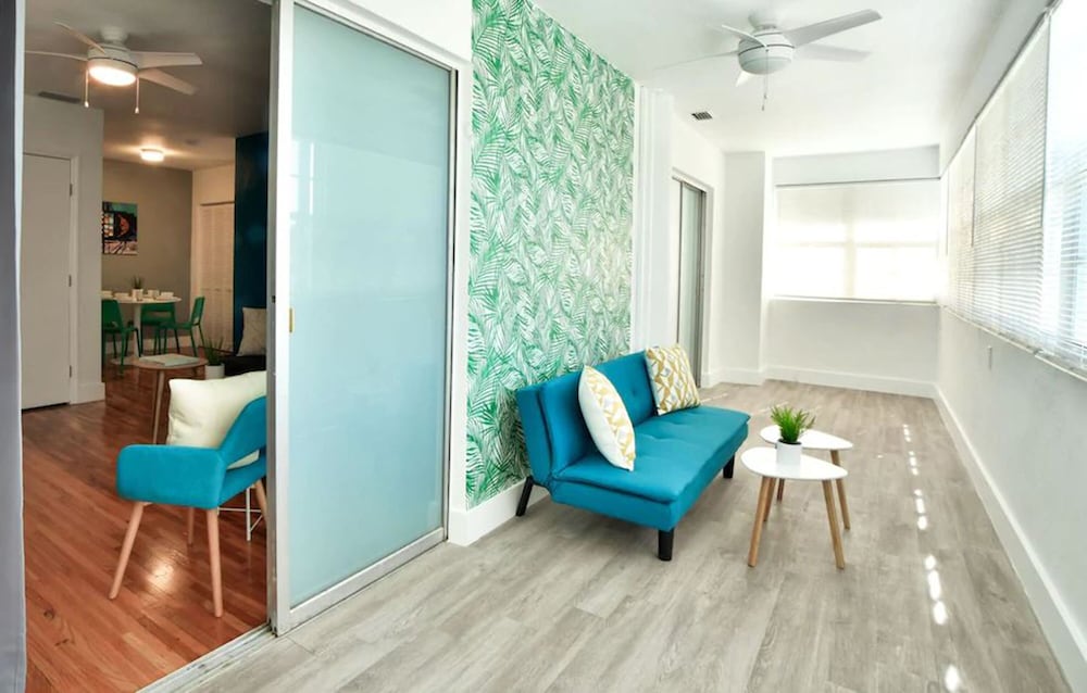 Фото Broadway Suites Downtown by RocketSTAY