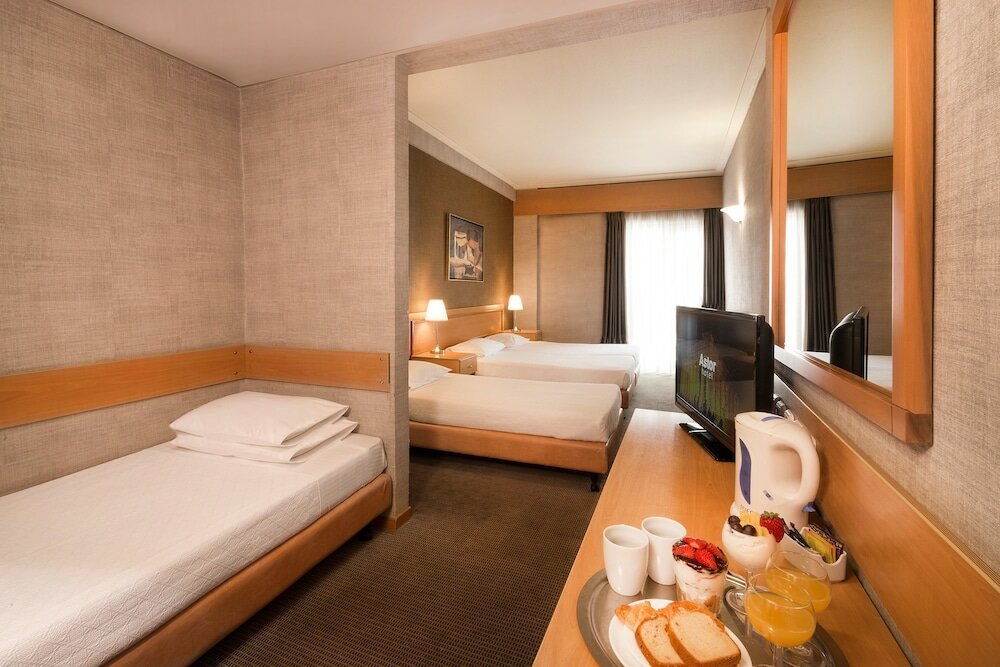 Фото Astor Hotel