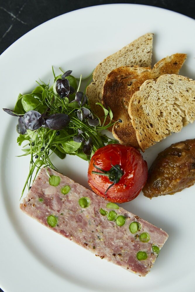 Фото Courtyard by Marriott Oxford City Centre